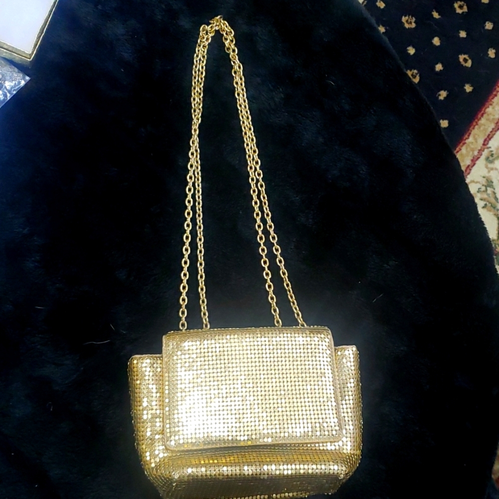 BCBGMaxAzria Party Cluches Gold